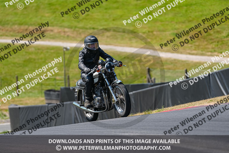 cadwell park;cadwell park photographs;cadwell trackday photographs;enduro digital images;event digital images;eventdigitalimages;peter wileman photography;racing digital images;trackday digital images;trackday photos